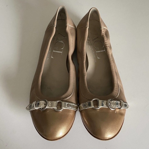 AGL Attilio Giusti Leombruni Ballet Flat Patent Cap Toe Beige Tan Leathe… - Picture 3 of 8